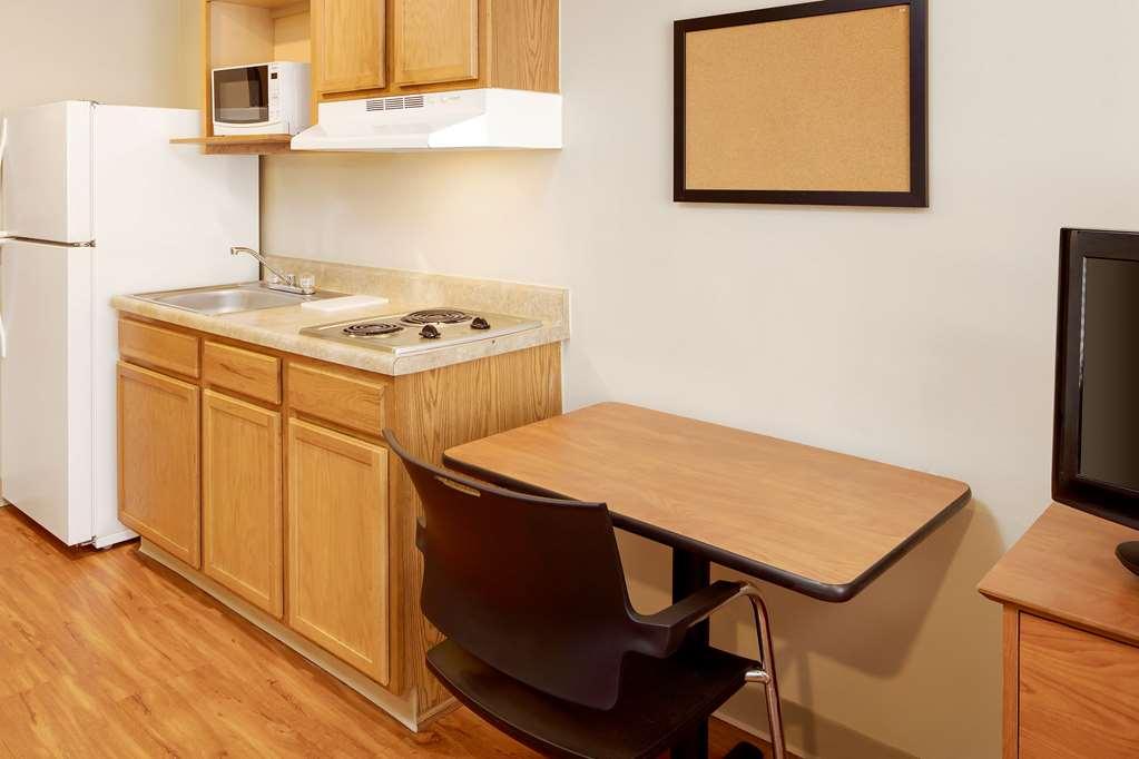 Extended Stay America Select Suites - Indianapolis - グリーンウッド 部屋 写真
